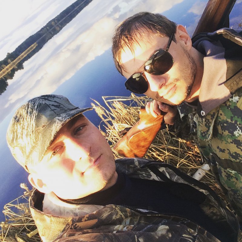 С другом в засидке
