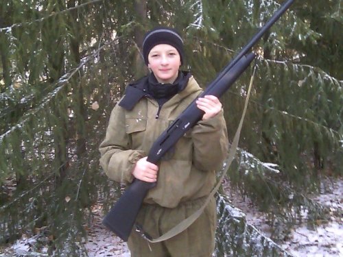 племяшь  12 лет армсана у бати отжал )))