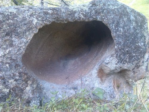 Камень