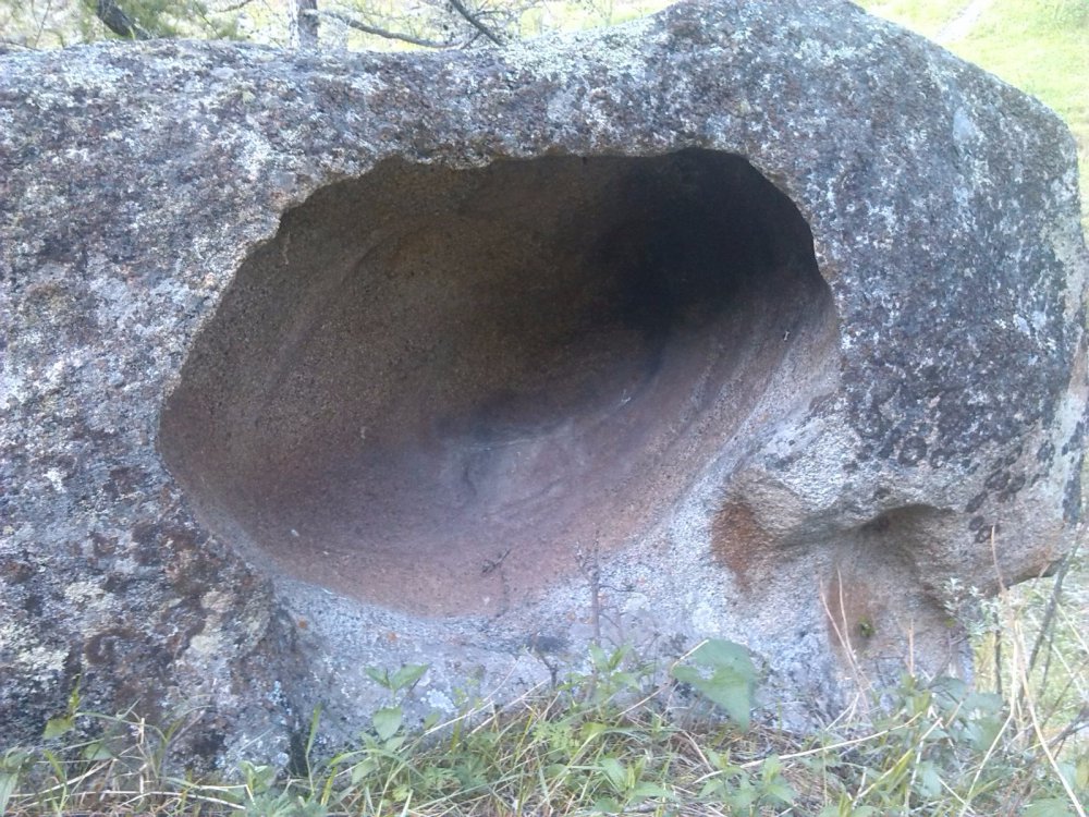 Камень