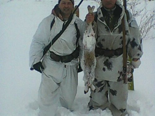 Четыре часа тропления и трофей взят.