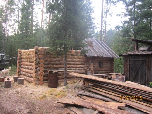 Увеличиваем избу)