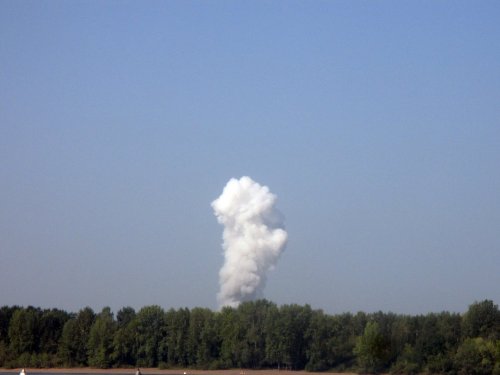 Холостой.