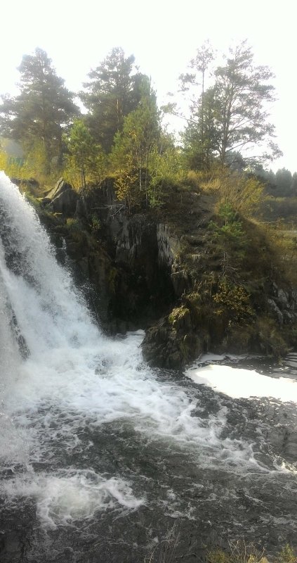 Водопад в НСО