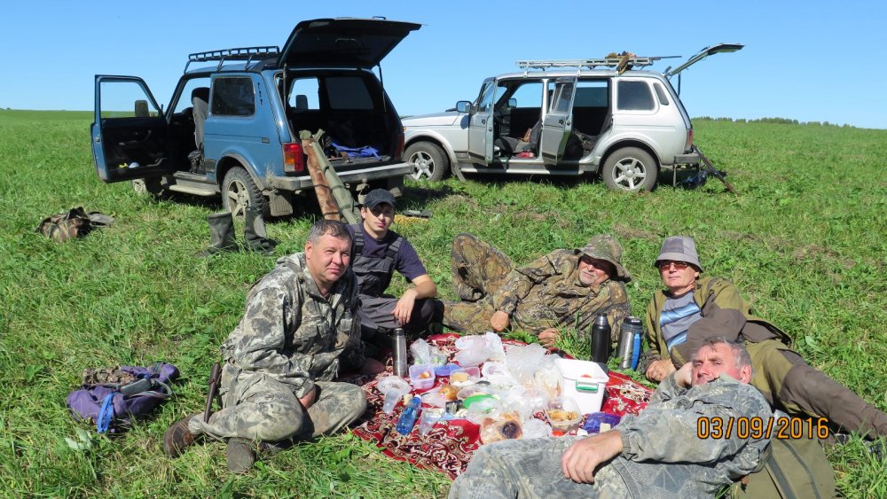 обед после удачной охоты.