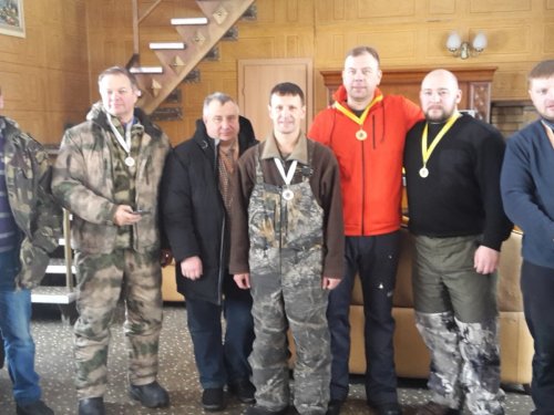 Провели мини турнир, междусобойчик.