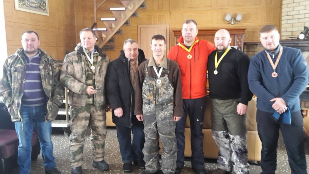 Провели мини турнир, междусобойчик.
