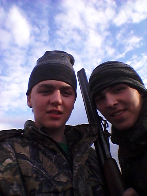 весна 2014)с братишкой на охоте)