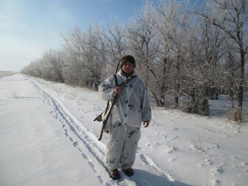 Поле...