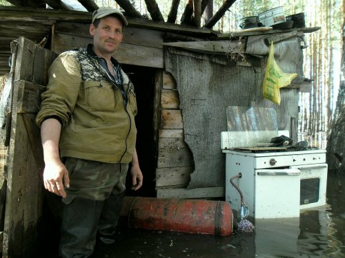 Рыба ищет где глубже, а человек , где рыба...