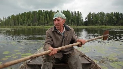 Пасечник - дядя Петя.