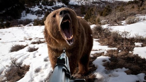 Один на один с медведем. Охотник  с железными нервами. Охота на медведя.