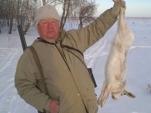 И пенсионеры ходят на лыжах!