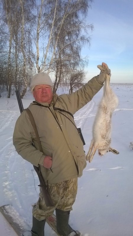 И пенсионеры ходят на лыжах!