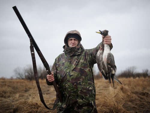 С трофеем !