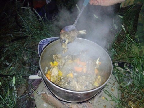 Сурок на троих, по-походному...