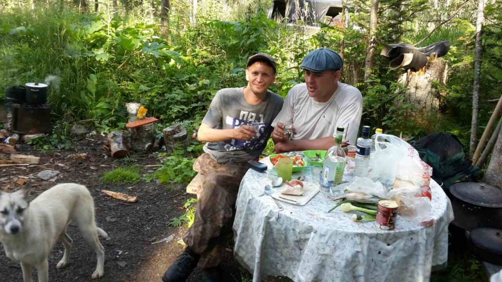 На рыбалке.