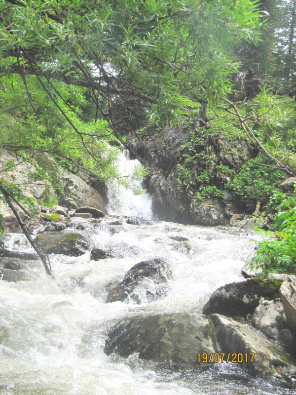Водопад.