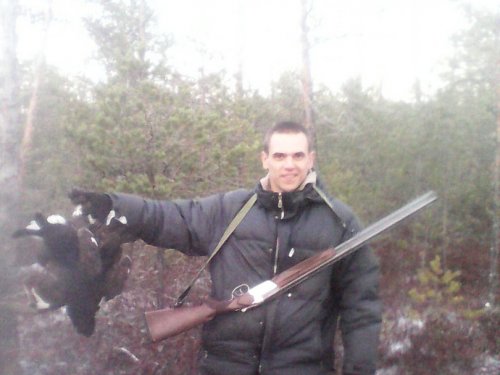 На болотах.