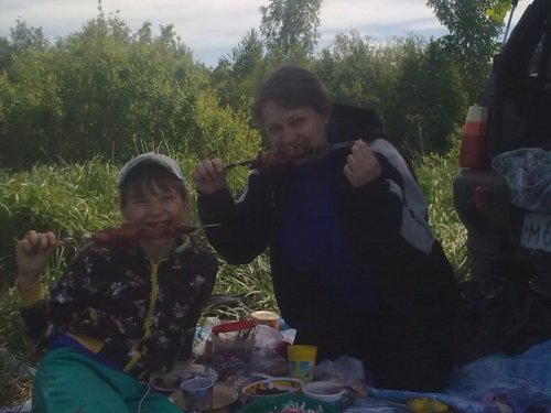 Три девочки .ока не в счет.