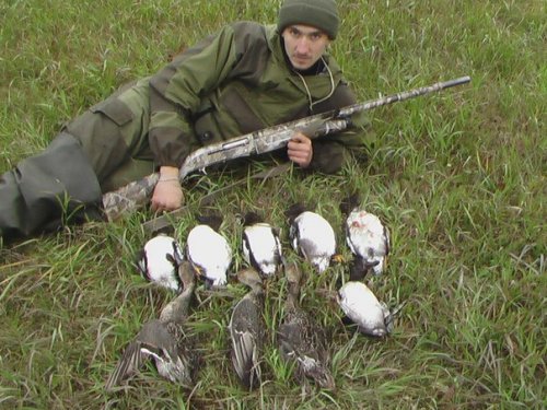 Осенью на озере)