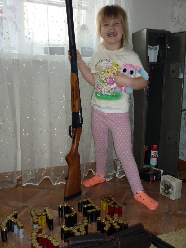 Зачиньщица уборки в сейфе))))