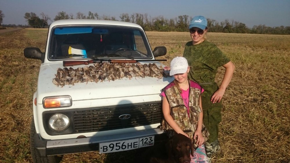 Охотники с добычей