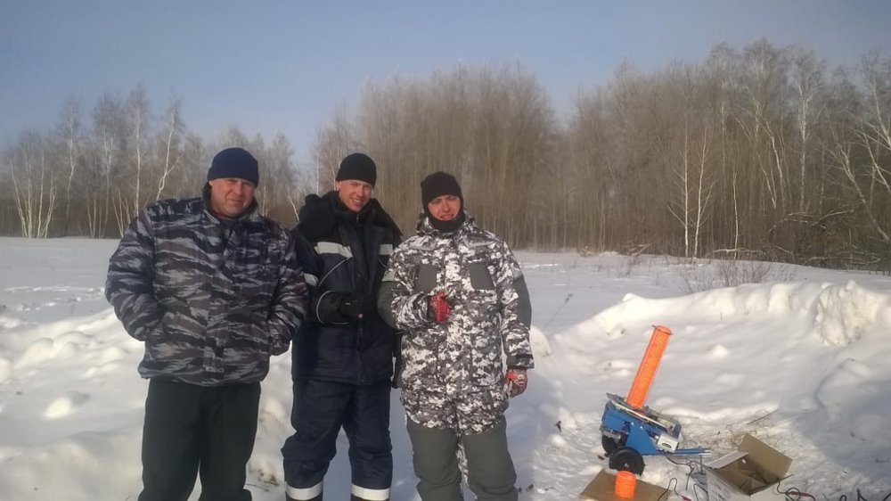 Маленько постреляли)