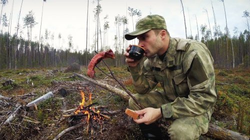 Охота на рябчика осенью в незнакомом лесу. Поход в тайгу. Разведение костра.