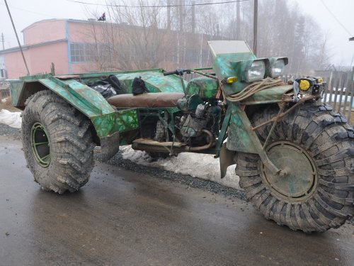 Болотный работяга с Ураловским движком