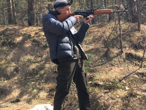 Гость в тире - пробует ВЕПРЬ:)