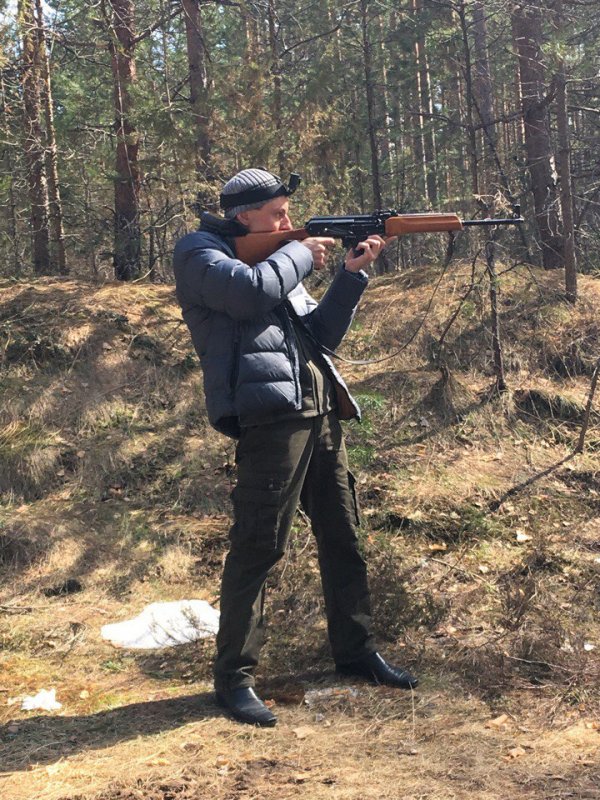 Гость в тире - пробует ВЕПРЬ:)
