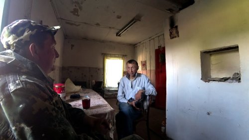 Нежилая деревня Загребены. В гостях у единственного жителя пасечника.