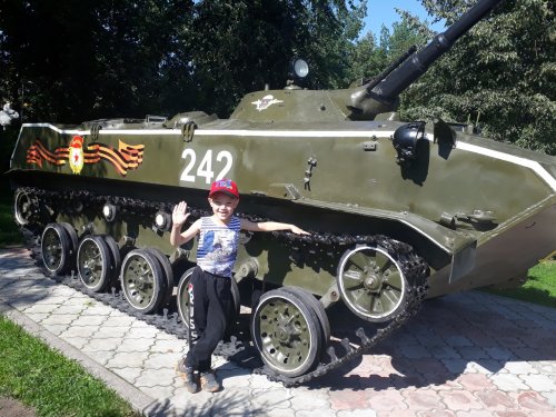 Мой внук - будущий боец!