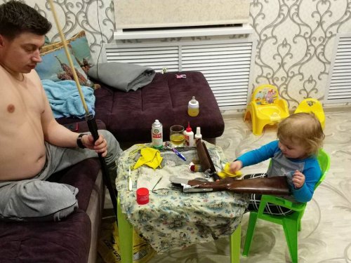 Готовь сани летом...