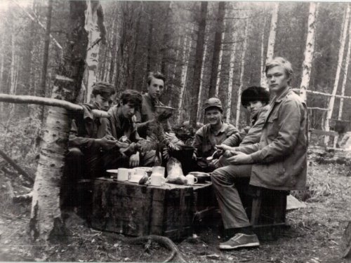 Иркутская обл. Жигаловский р-н. Сентябрь 1990 г. На практике по дикоросам.