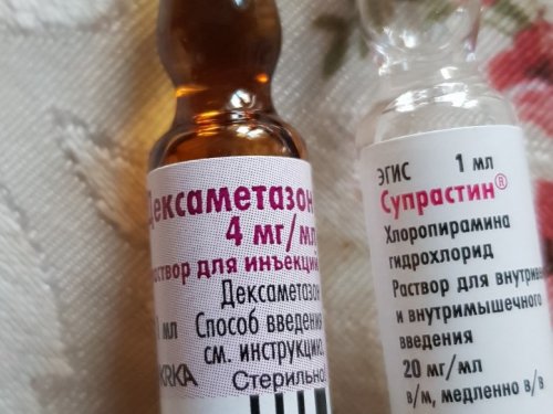 Две очень важных ампулы при укусе змеи
