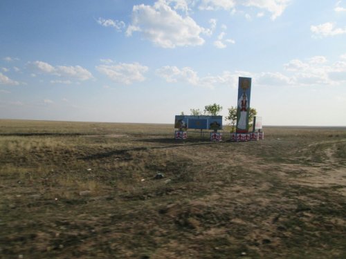 В пальбе все реже выстрелы слышны....