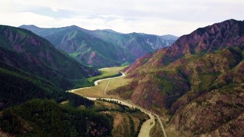 Горная река Чуя в Горном Алтае