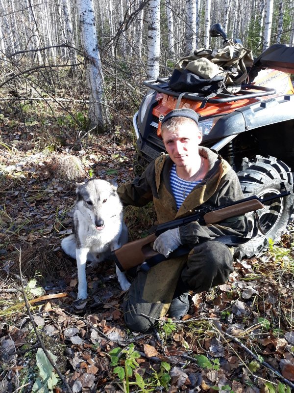 С верным другом.