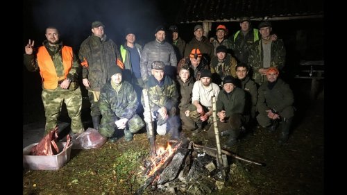 Загонная охота на ЛОСЯ. Добыли двух лосей, чудно время провели!