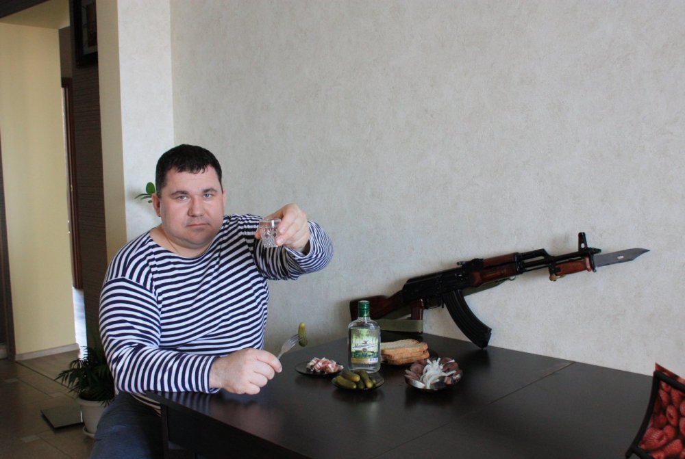 С 23 Февраля!