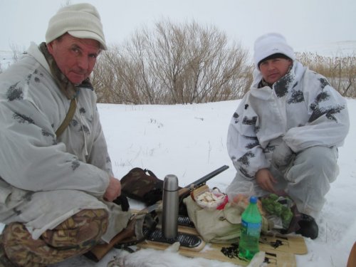 Уже не вдвоем)))
