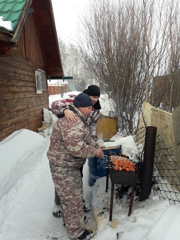 Шкварчим на дачьке)))