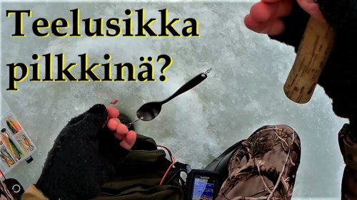 подледная рыбалка с чайной ложкой