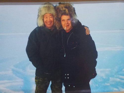 Памяти "народного генерала", народного артиста России Алексея Булдакова. Ну, за строганину!