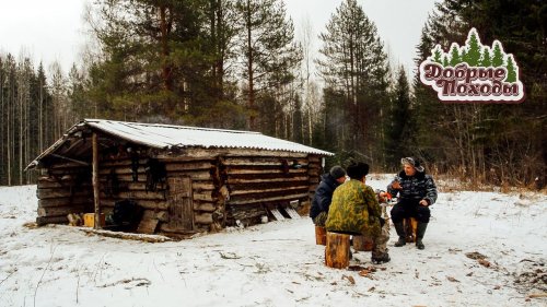 Поездка в далёкую избу на лодке. Весна. Дикие места.