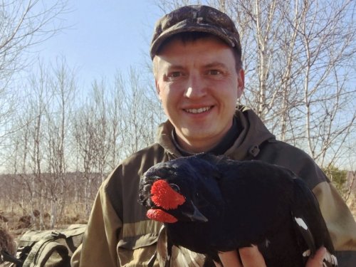 С полем!