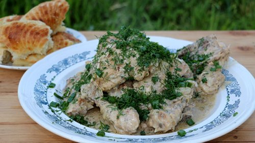 Курица по-кабардински(Гедлибже) в казане на костре