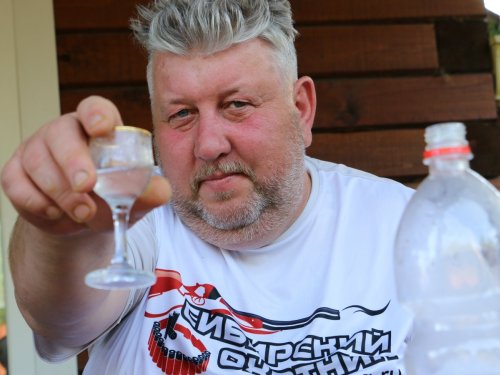 У Флагмана на даче.Ваше здоровье!